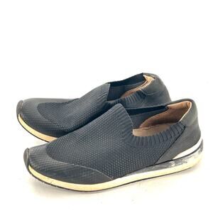 Naturalizer Lafayette Slip On Sneakers 6.5 Black Comfort Travel Walking Shoes